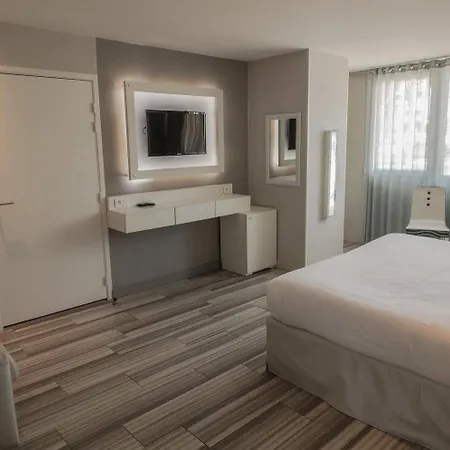 Josse Hotell